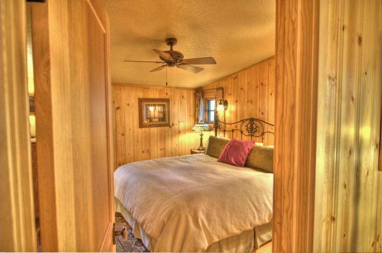 Lake Creek Lodge Bend Bagian luar foto